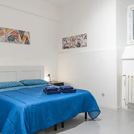 Lion Renting Vatican Apartment-2